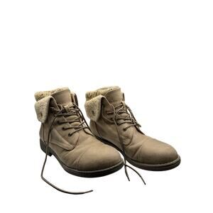 Women’s Tan Cliffs White Mountain Boots Size 9 C25084